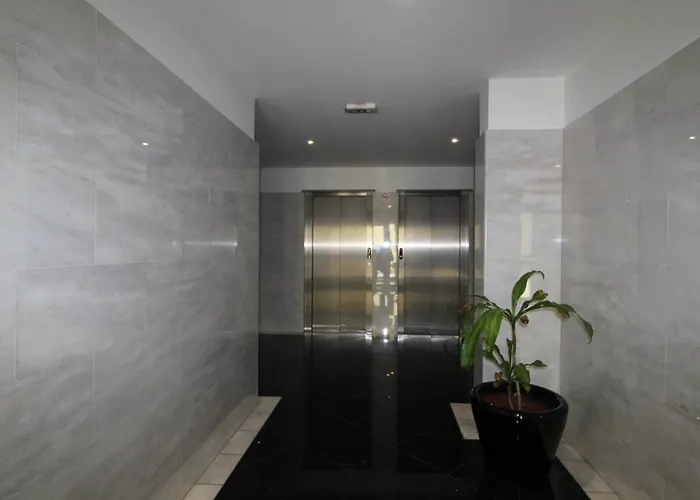 Yellow T1 شقة فونشال